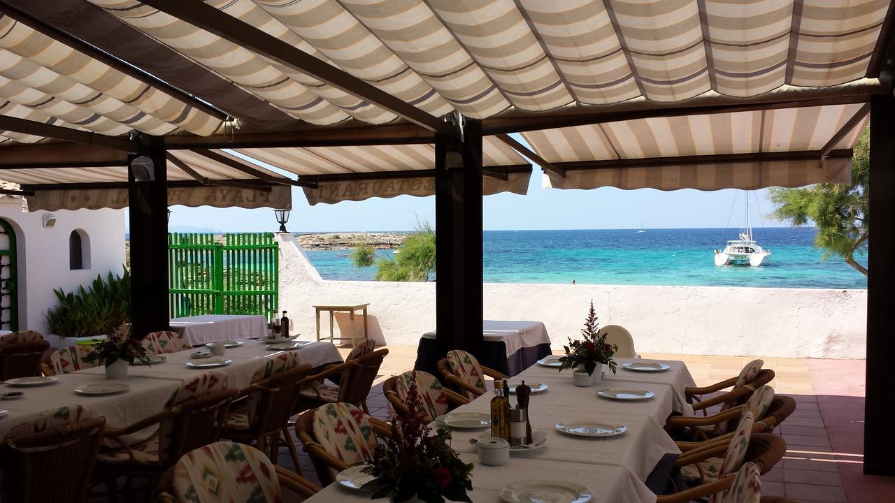 Hostal Restaurante Playa Колонья Сант Джордин Экстерьер фото